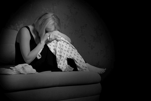 Postpartum depression causes