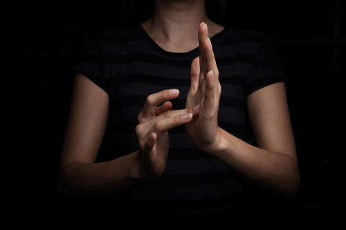 Muteness and sign language