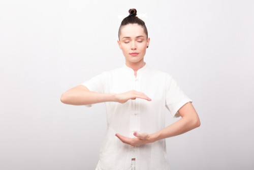 Qigong: Massage, exercises for beginners, & meditation - FactDr